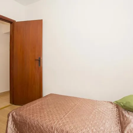 With Parking Space - 20809 Apartment *