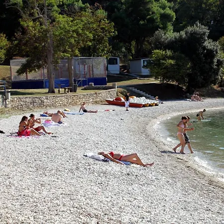 Apartment With Parking Space - 20809 *