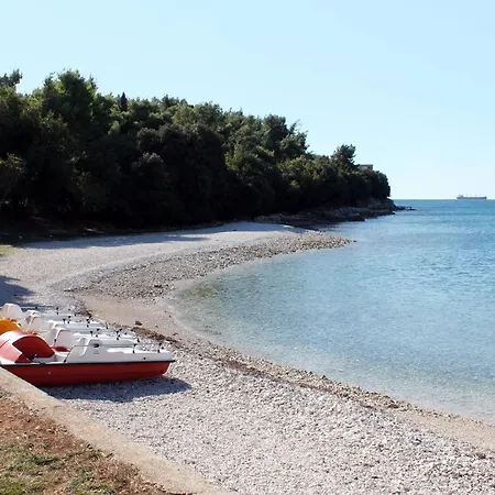 With Parking Space - 20809 Pula